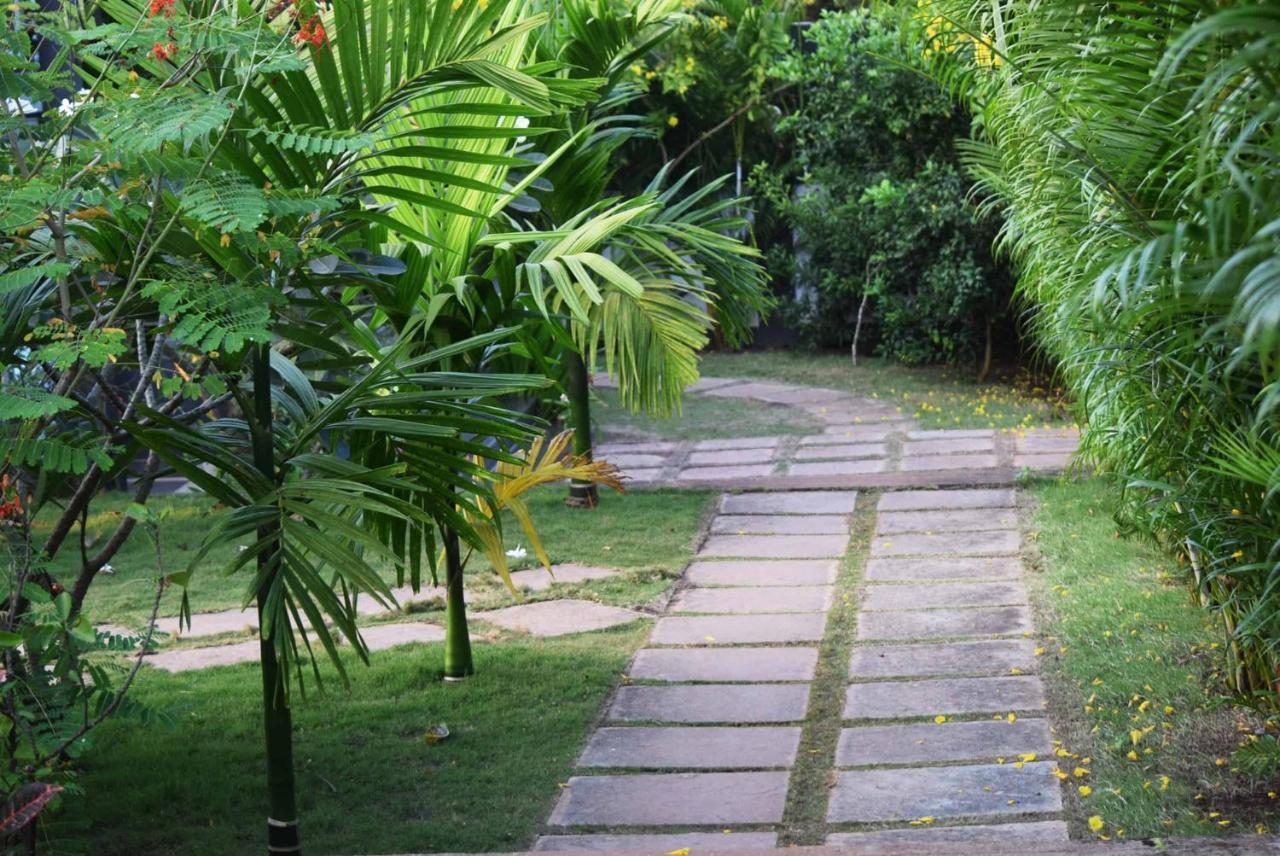 Vagator Retreat Resort With Swimming Pool Exterior photo